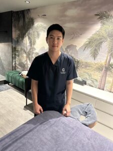 หมอนวดชาย_น้องกราฟ _ Glam'sMassage&Spa