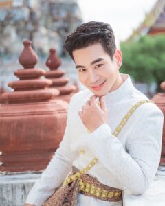 เอิร์ล ณนธภัทร เตชะอินทร์